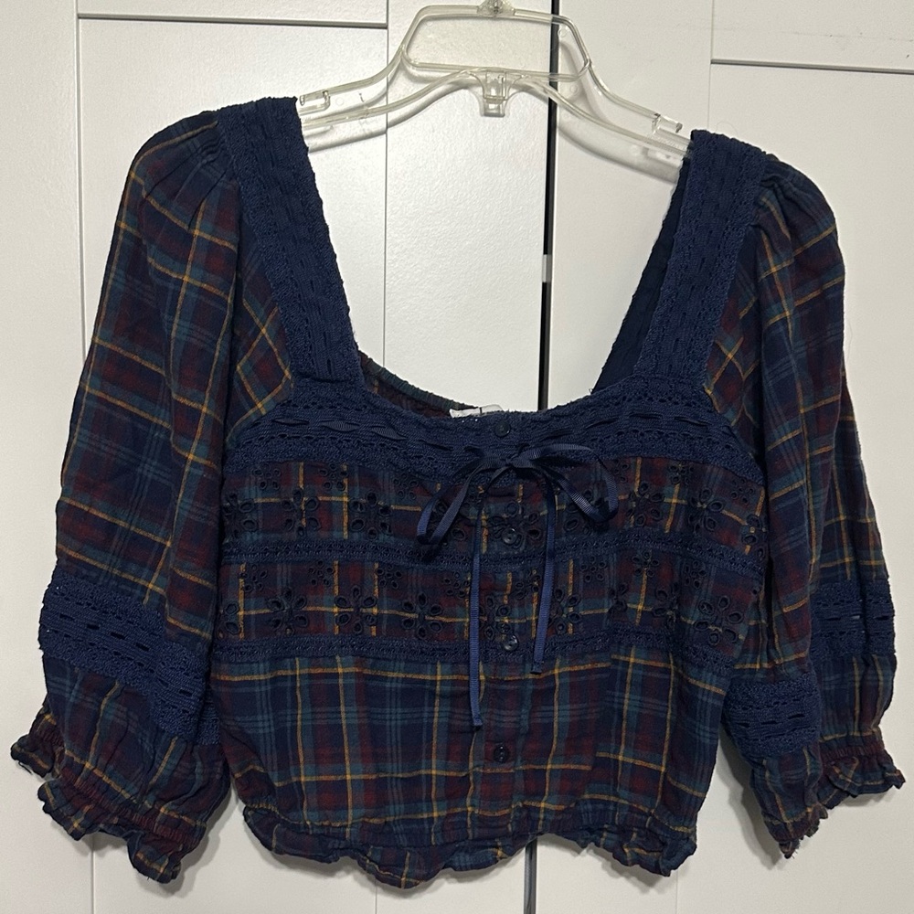 Navy Plaid Crochet-Trim Puff Sleeve Top